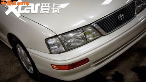 我开着邻居家的Toyota追着日落